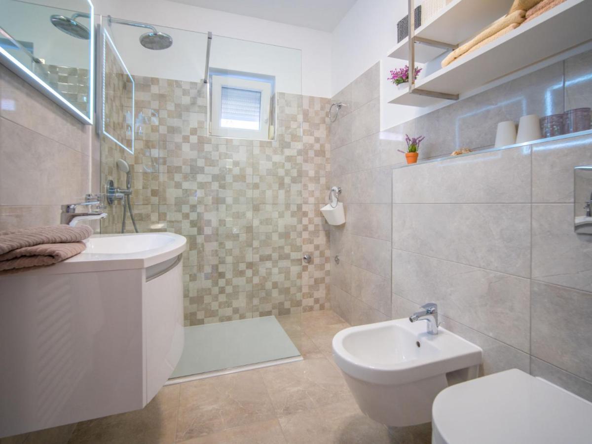 Holiday Home Nikolina By Interhome Lovran Bagian luar foto